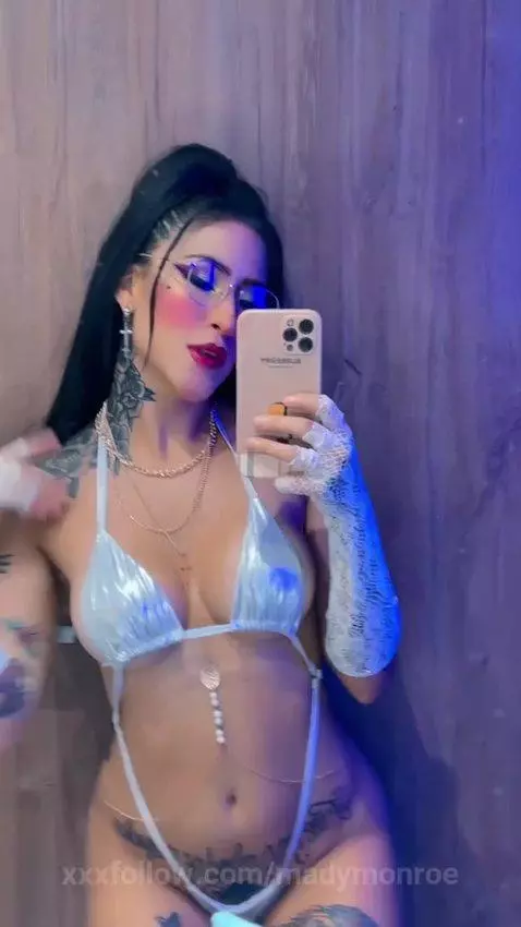 Who to dance like that on top of his dick? by madymonroe