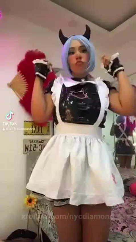 titktok cosplayer by nycdiamond