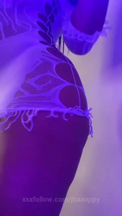 Do you like how my ass bounces? by jhaaappy