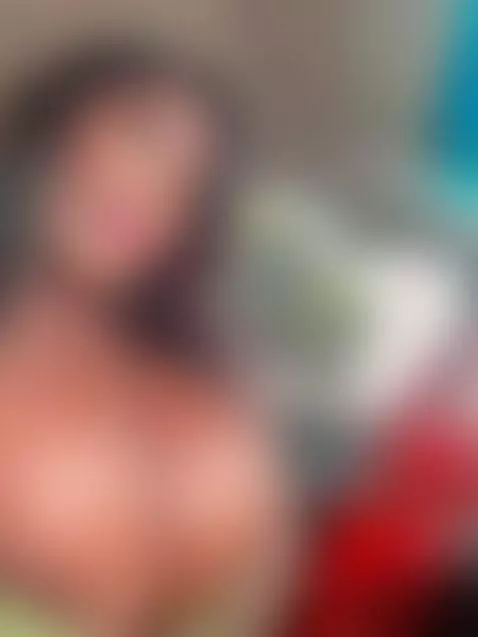 Driving with my huge breasts! by cheneelllorens