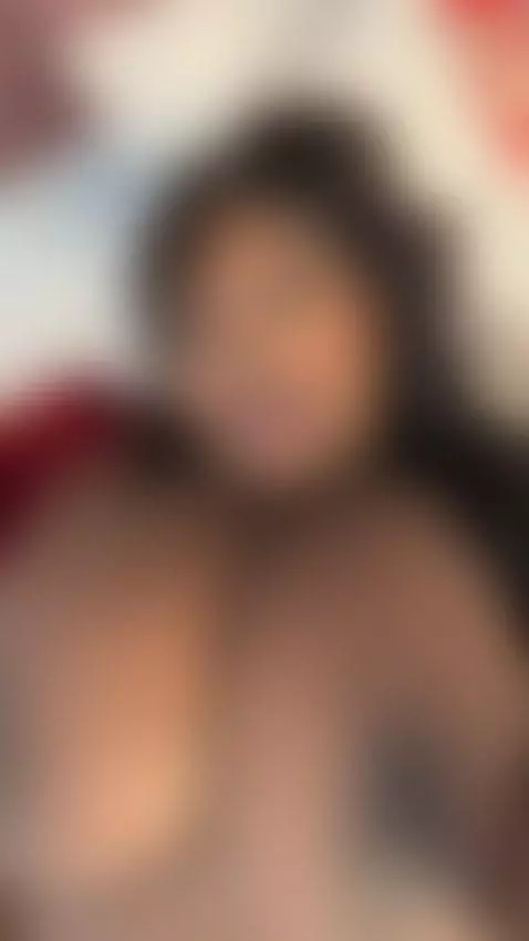 Do you want to suck my tits? by cheneelllorens