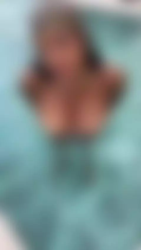 Of pool 🌊💙😏
@saamytits by saamytits