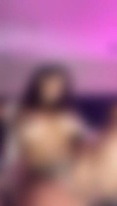 Help me playing my pussy by saamytits