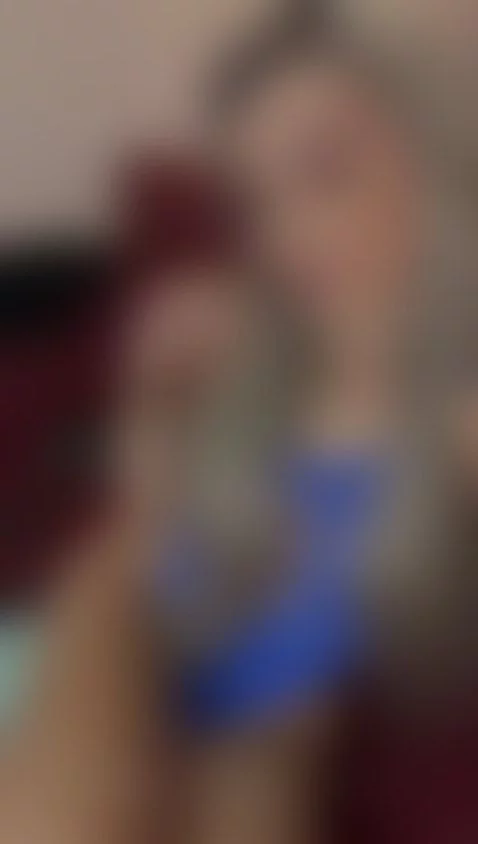 Make me vibrate while you spank my big ass, I want to cum by sarahowens