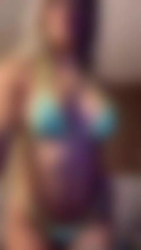 Love, dance with me and touch my body 🔥🔥🔥 by sarahowens