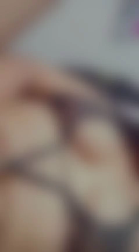 Do you like how my pussy is marked? by xcarlettt