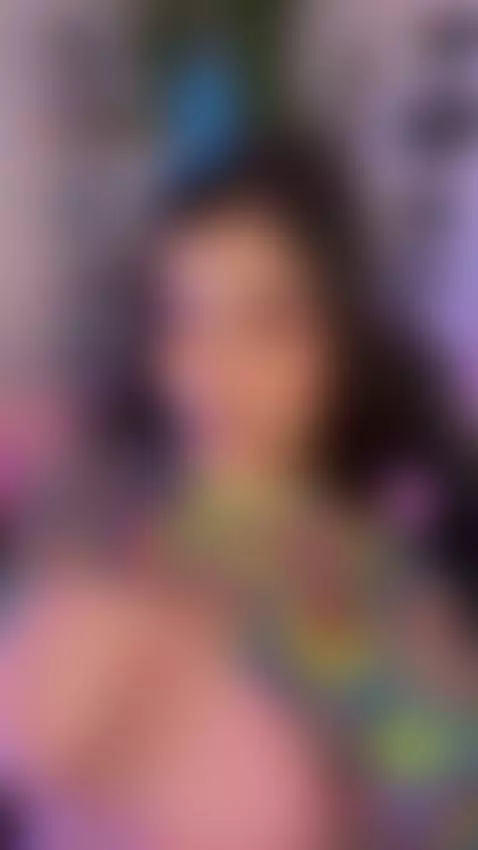 bigboobs, amateur, cuteface by laramartinez