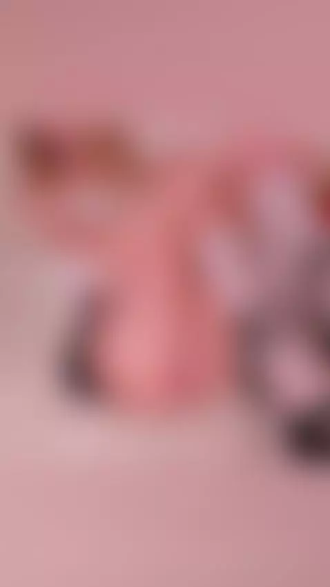 Do you like my legs? Subscribe! by pussylovekate