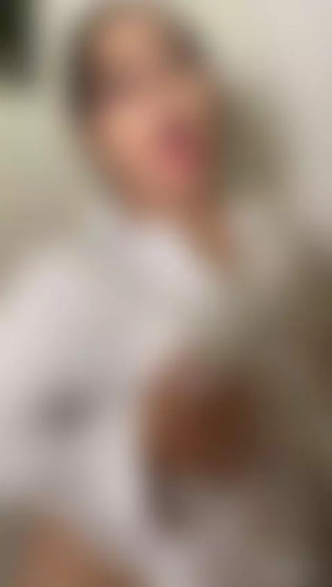 do we bathe together? 🥵
#milf #pussy #latina #bigbobs #foryo... by ivymmiller