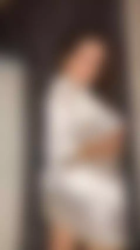 a sensual little dance 
#milf #camsoda #latinahot #bigboobs ... by ivymmiller