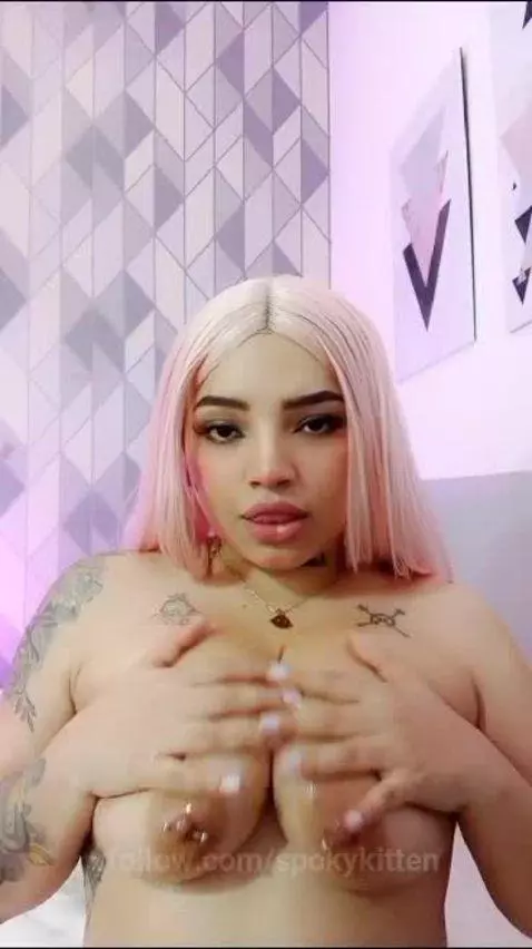 Do you want milk? 🥵 by spokykitten