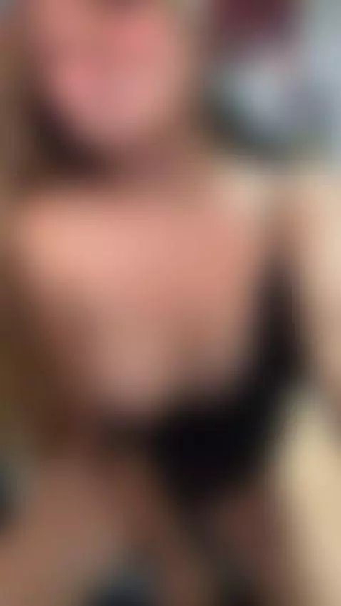 hello by kristen1994