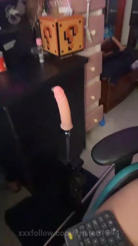 Hey guys, Fuck Machine Friday, I'll see you online. 
hey guy... by kristen1994