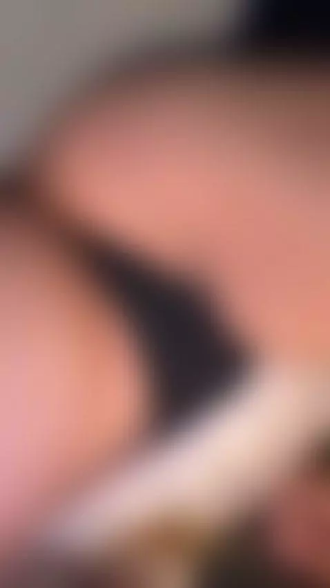 I want your head between my legs by kristen1994