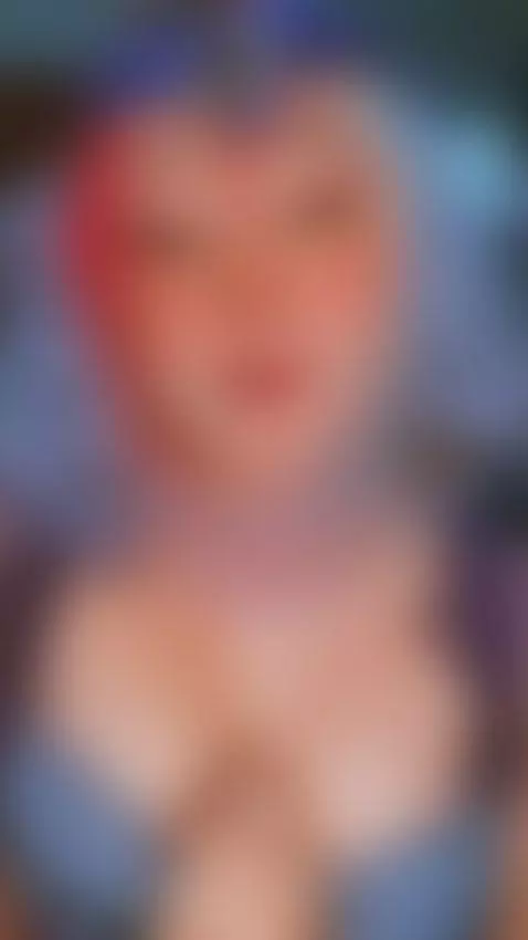 What wish would you ask the genie?
 que deseo le pedirias al... by kristen1994