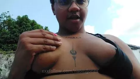 enjoying a little sunny day by naomijones