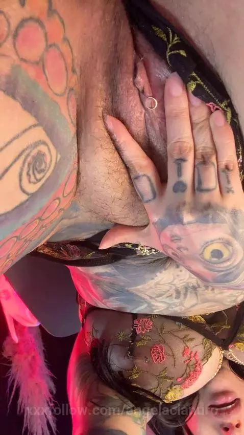 piercing in clip in pussy hairy by angelacianuro