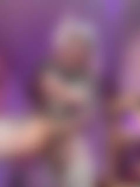 squirt in fountain by angelacianuro