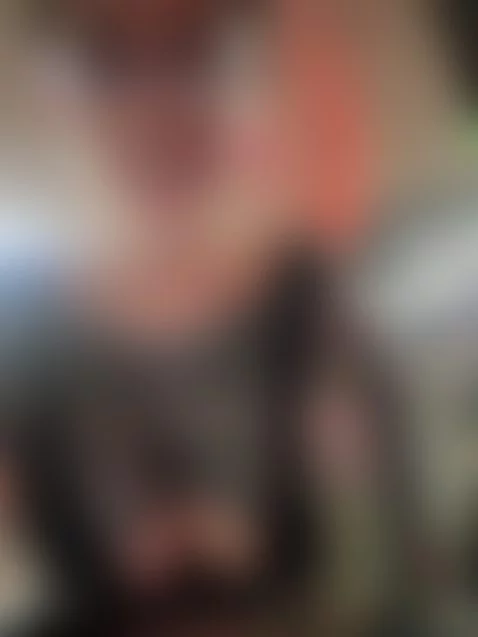 Free tits in gym and Window with a lot people by angelacianuro