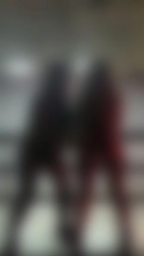 I play with my girlfriend's tail in a fetish event by angelacianuro