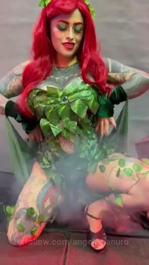 Poisson Ivy by angelacianuro