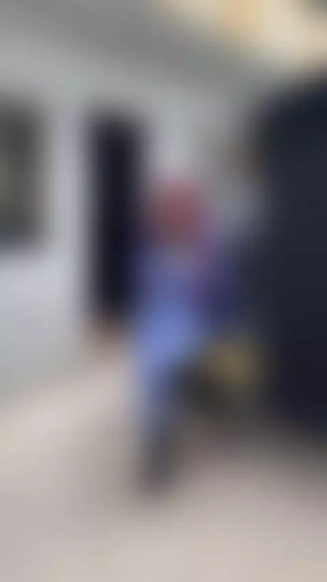 in avenue show big tits by angelacianuro