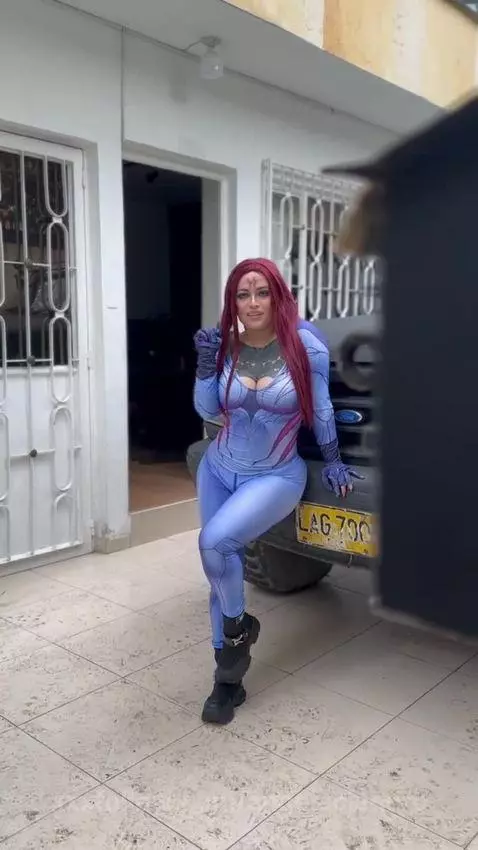 in avenue show big tits by angelacianuro