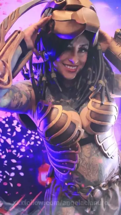 fuck a Predator ??? by angelacianuro