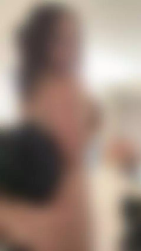 esos deteas de camaras estan potentes 🥵🥵 @biggjackson by kataleya-g