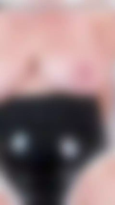 Hot girl here! by maturexxx