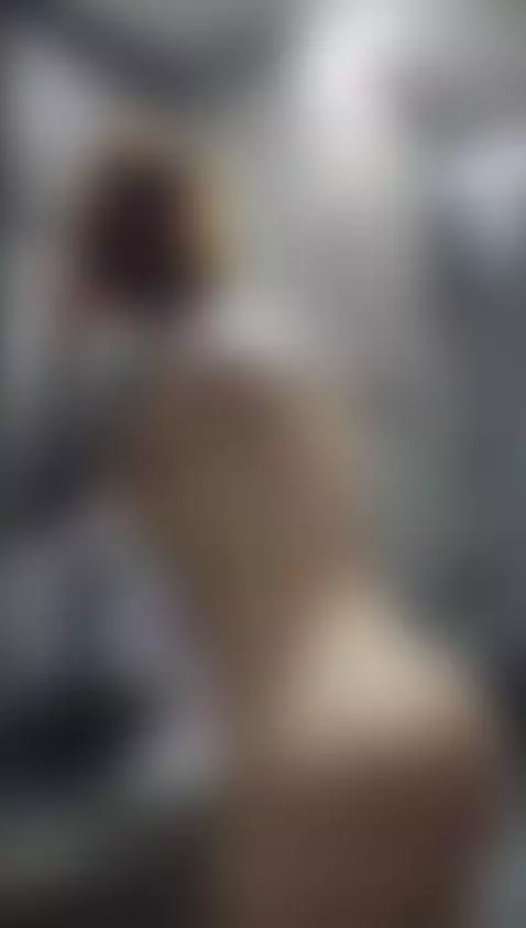 I'm ready to go out
https://es.stripchat.com/mariianna_lopez... by mariianna-lopez