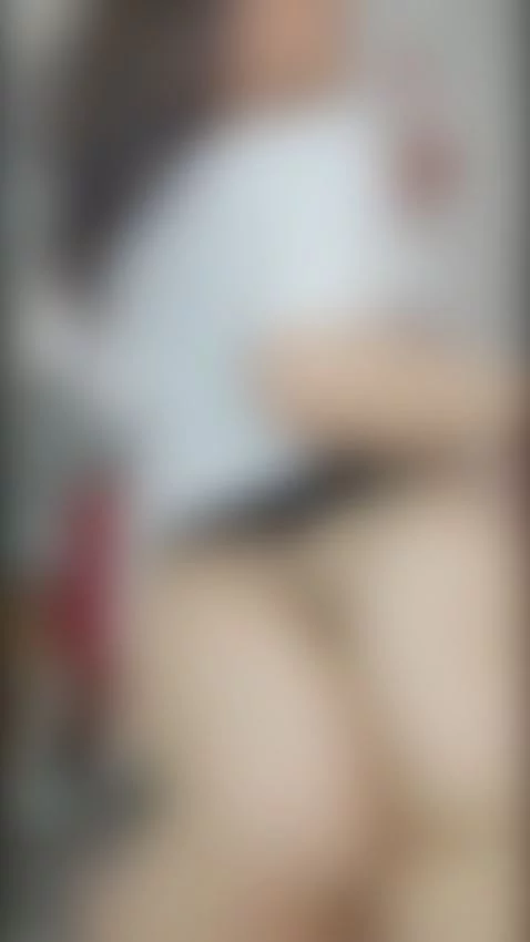 nice day to shake your ass by thalia-13