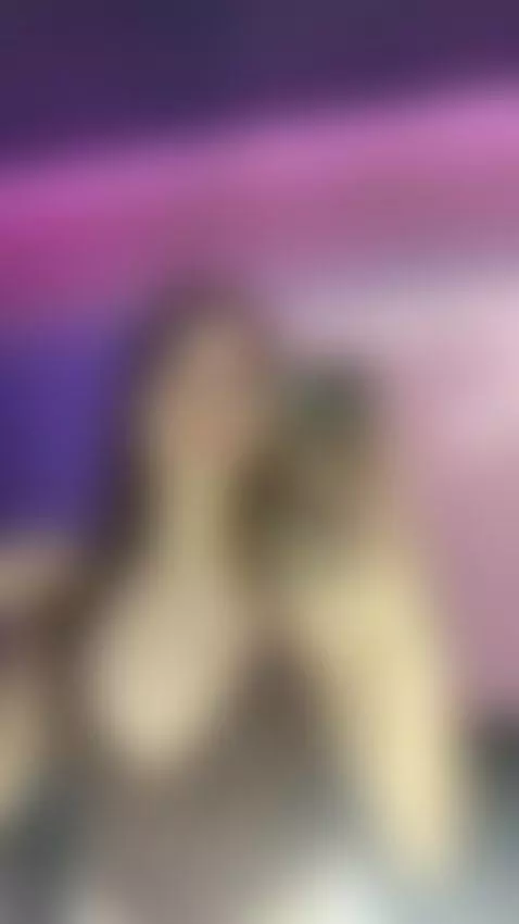 Undress me daddy 😏🔥 by abigailowens