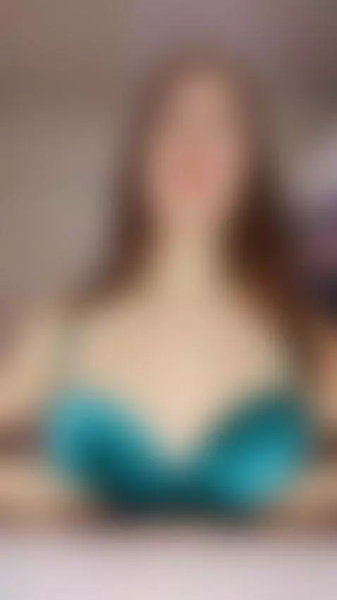 Come on and play with my big boobs 🤤 by abigailowens