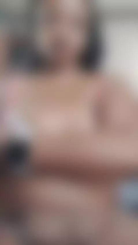 happy Tuesday ✨️ 

linktr.ee/1800kma by bigbootygoddess