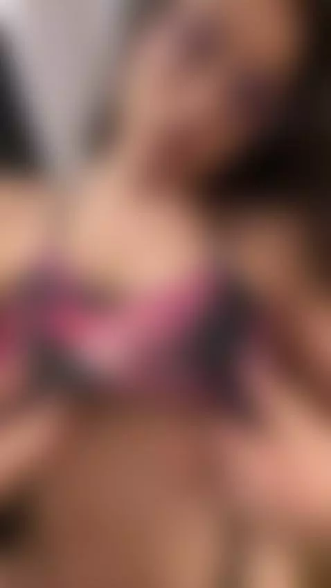 anny413, naturalboobs, bigass by annyrussell