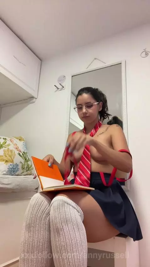 anny413, teen18+, tiktok18 by annyrussell