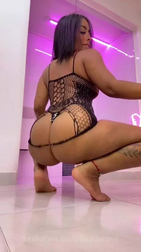 ass, pov, nsfw by lizziierose