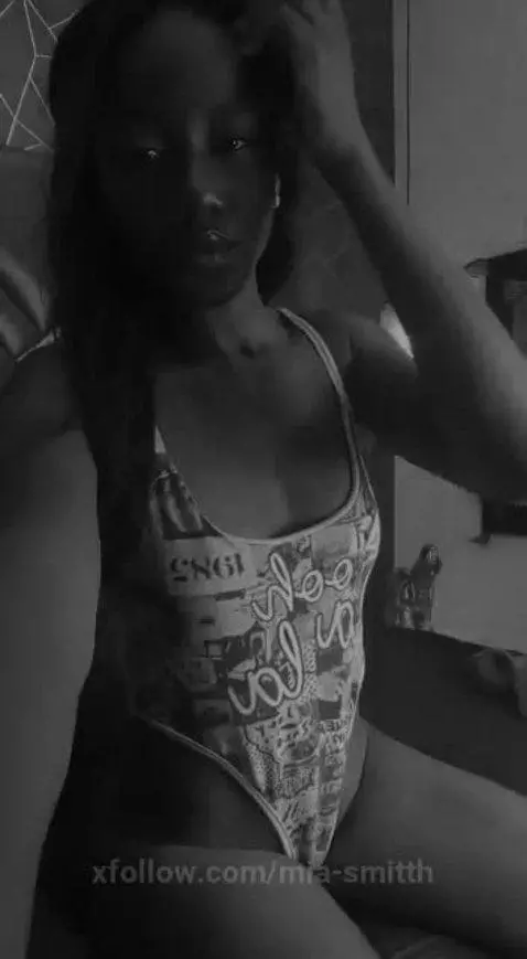 hey there guys, i would love to play tonight by mia-smitth