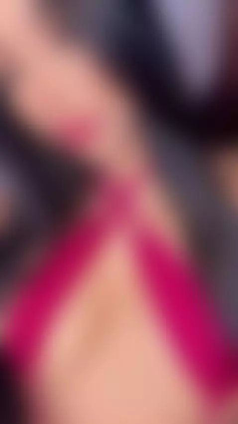 Today we will be live at 7 pm with my friend  on my Barbiegi... by kendalljoy