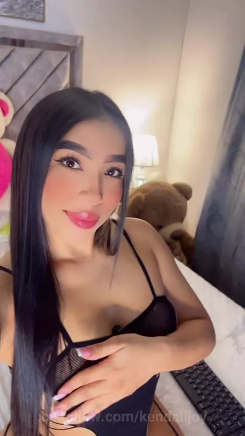 Now hotter 🔥 by kendalljoy