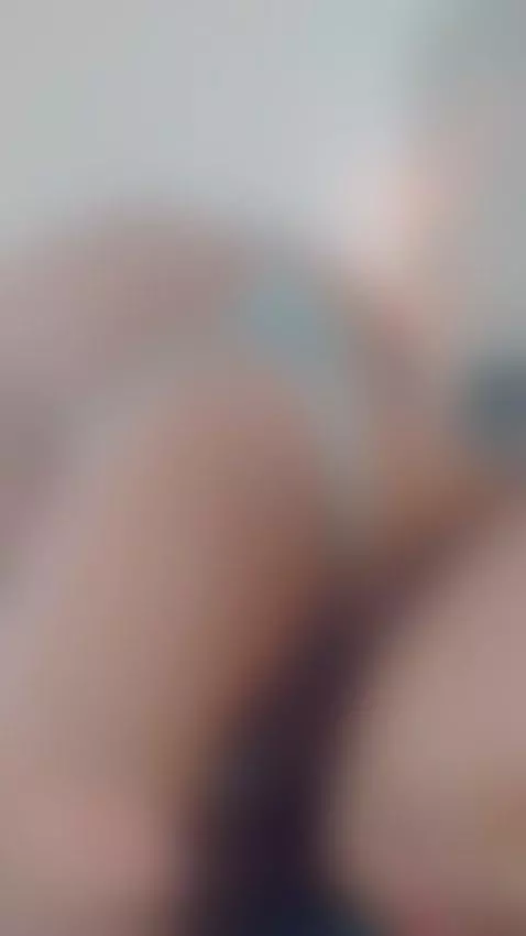 huge ass, sexy and hot by carolinecruz