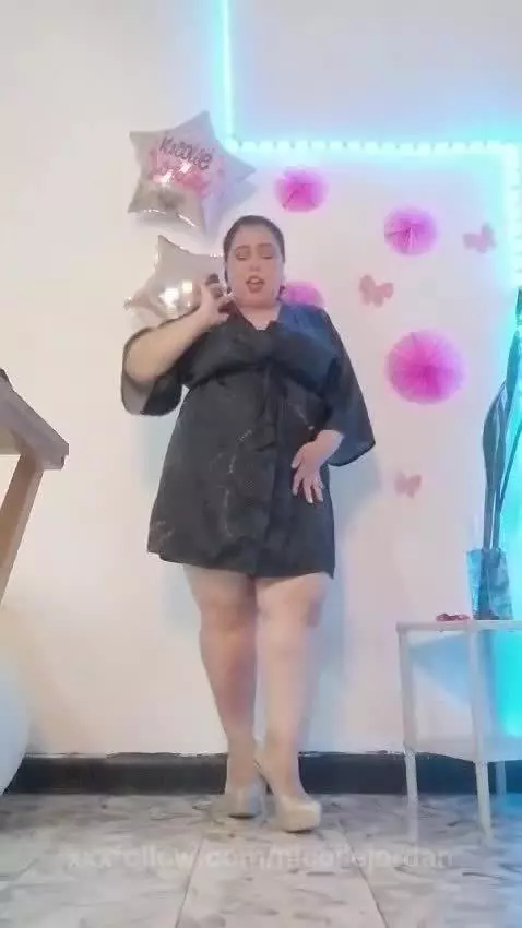 Would you help me make naked squats? by nicollejordan