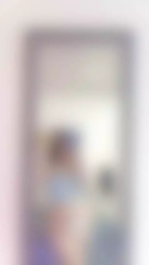 I'm online, let's play and get really horny by devora-sammer