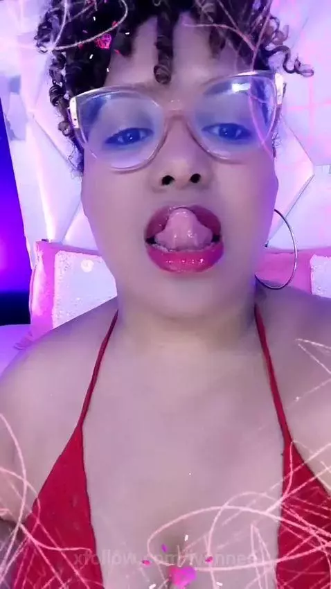 Let's play a little  papasito by ivannee