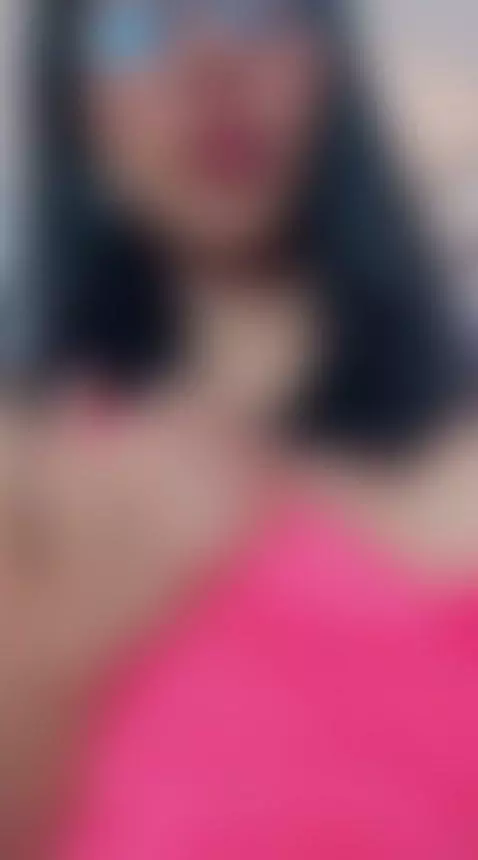 Do you like this hottie? welcome to my room! 🥰🍑 by jasminblake