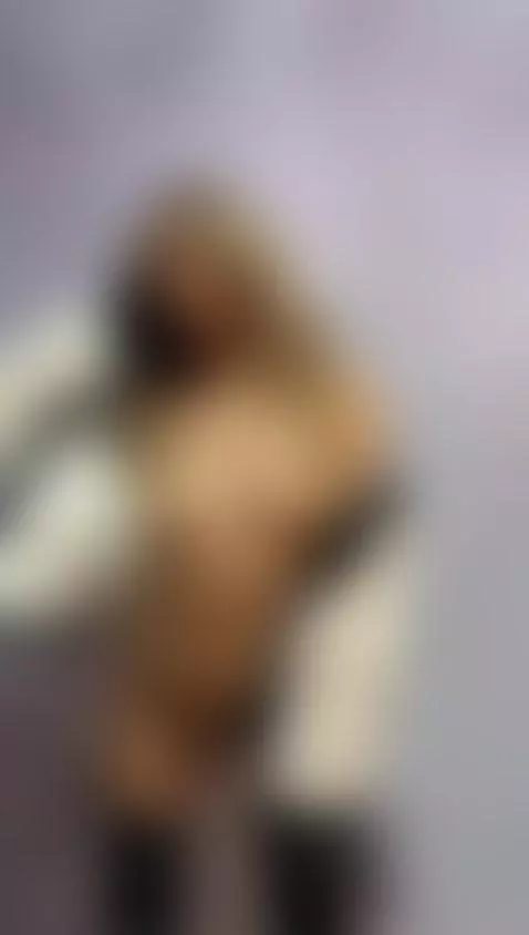 Come see me live in this hot night !! Kiss u guys 😍💋💋💋 by christynaross