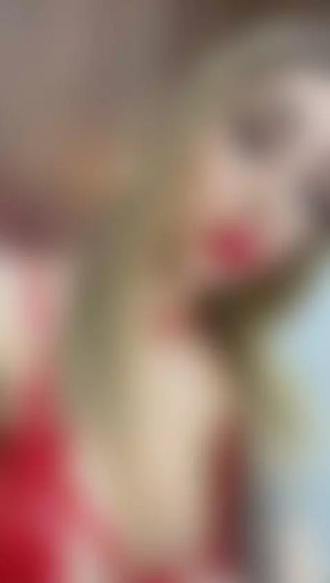 See u here tonight babe , in my hot room . kissss 😍💖💖💖💖😍 by christynaross