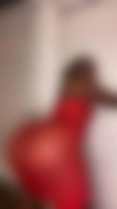 Twerking princess. @paybawsekitty on twitter for more by therealbawsek