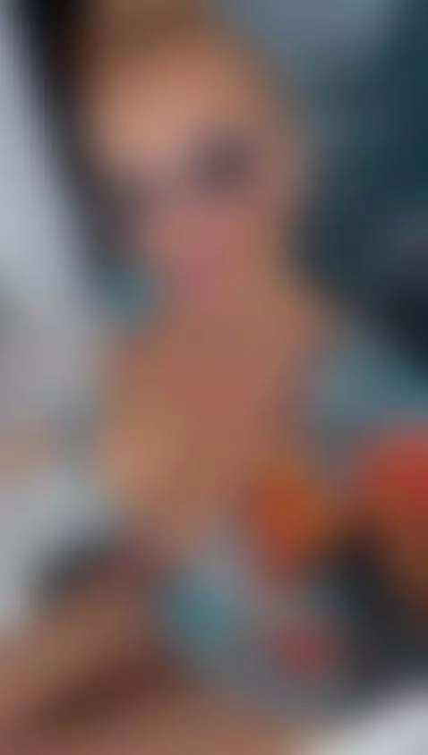 For good times, I am waiting for you   Online now 😍❤❤❤ by annabellastar